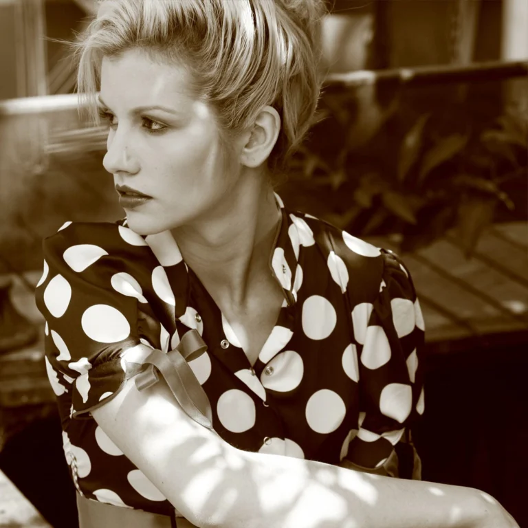 Instagram post from official.fbfotografie. This post is in position 5.